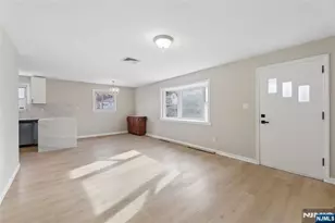 478 Riverside Terrace, Rutherford, NJ 07070 - Photo 9