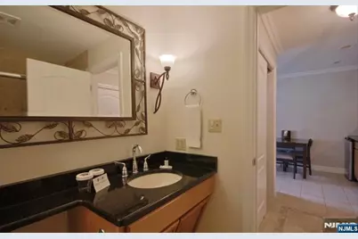 2 Chamonix Drive 427 #427, Vernon, NJ 07462 - Photo 9