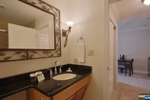 2 Chamonix Dr 427, Vernon, NJ 07462 - Photo 9