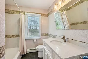 300 Briarwood Dr, Wyckoff Township, NJ 07481 - Photo 21