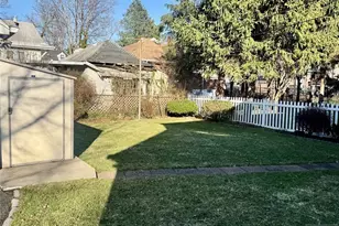 689 Linden Ave, Ridgefield, NJ 07657 - Photo 3