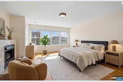 364 New York Avenue 3 #3, Jersey City, NJ 07307 - Photo 17