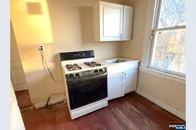 66 Scheerer, Newark, NJ 07112 - Photo 19