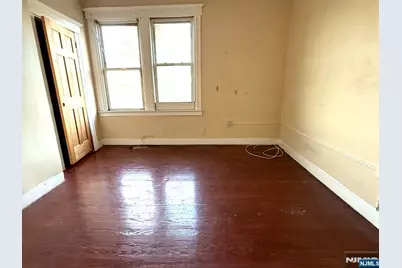 66 Scheerer, Newark, NJ 07112 - Photo 15