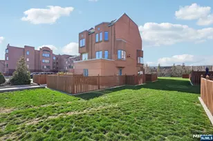 316 Thornton Ct T316, Edgewater, NJ 07020 - Photo 37