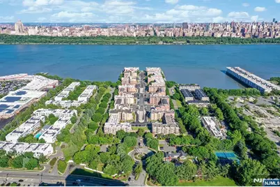 316 Thornton Court T316 #T316, Edgewater, NJ 07020 - Photo 43