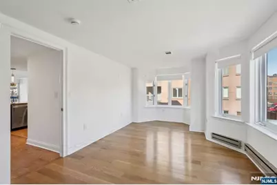 316 Thornton Court T316 #T316, Edgewater, NJ 07020 - Photo 19