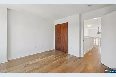 316 Thornton Court T316 #T316, Edgewater, NJ 07020 - Photo 27