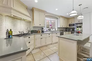 14 Old Smith Rd, Tenafly, NJ 07670 - Photo 19