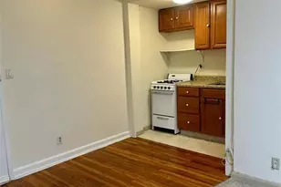 3091 Edwin Ave 3081, Fort Lee, NJ 07024 - Photo 1