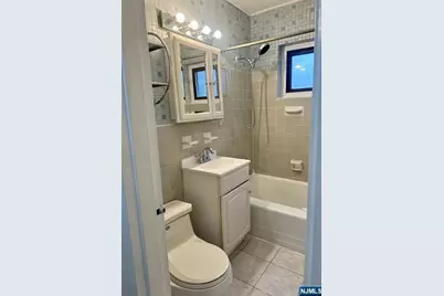 3091 Edwin Avenue 3081 #3081, Fort Lee, NJ 07024 - Photo 3