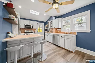 243 Jefferson Avenue, Cresskill, NJ 07626 - Photo 9