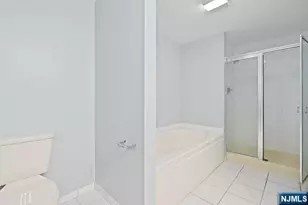 405 Williams Ct 405, Edgewater, NJ 07020 - Photo 19