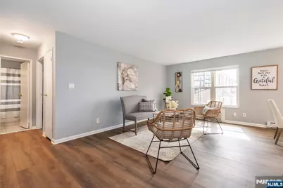 100 Pierson Miller E-9 #E-9, Pompton Lakes, NJ 07442 - Photo 5