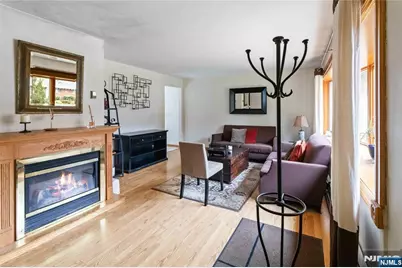 366 E Spring Valley Road, Paramus, NJ 07652 - Photo 3