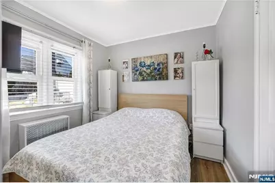 38 Henry Street, Elmwood Park, NJ 07407 - Photo 15