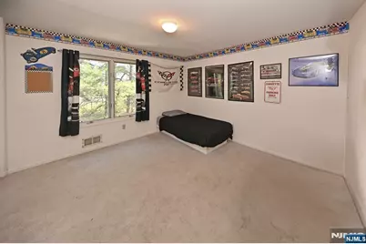 64 Lakeview Drive, Old Tappan, NJ 07675 - Photo 13