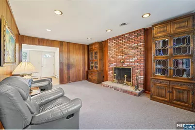 657 Lincoln Avenue, Glen Rock, NJ 07452 - Photo 11