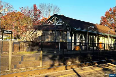 115 Allendale Avenue 11 #11, Allendale, NJ 07401 - Photo 9