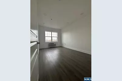 1 Parkway 308 #308, Wallington, NJ 07057 - Photo 7