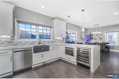 171 Pleasant Avenue, Englewood, NJ 07631 - Photo 7