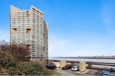 7004 Kennedy Boulevard 4A #4A, Guttenberg, NJ 07093 - Photo 1