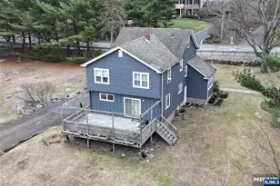 182 Airmont Ave, Mahwah, NJ 07430 - Photo 7