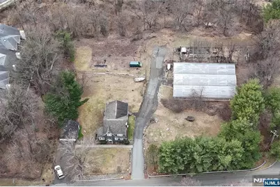 182 Airmont Avenue, Mahwah, NJ 07430 - Photo 3