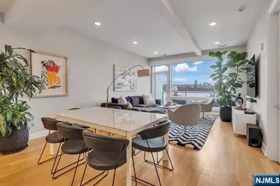 9 Somerset Lane 617 #617, Edgewater, NJ 07020 - Photo 9