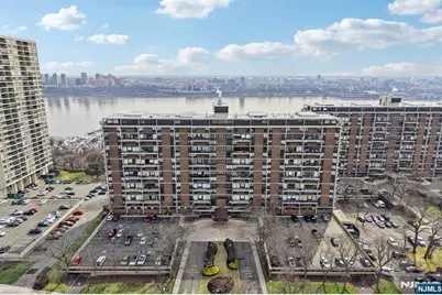 2 Horizon Road 1428 #1428, Fort Lee, NJ 07024 - Photo 1