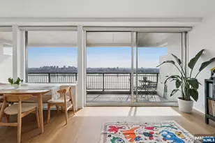 2 Horizon Road 1428, Fort Lee, NJ 07024 - Photo 17