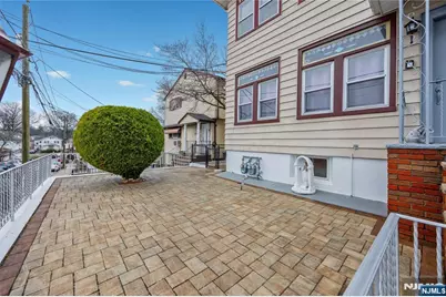 38 Stewart Street, Passaic, NJ 07055 - Photo 5