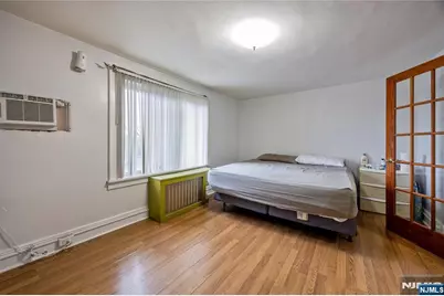 38 Stewart Street, Passaic, NJ 07055 - Photo 15