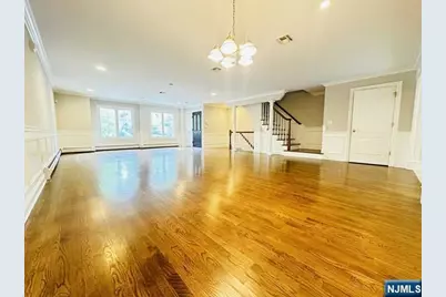 46 Skymark Court, Upper Saddle River, NJ 07458 - Photo 3