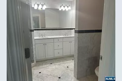 46 Skymark Court, Upper Saddle River, NJ 07458 - Photo 9