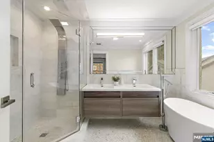 640 Undercliff Ave, Edgewater, NJ 07020 - Photo 27