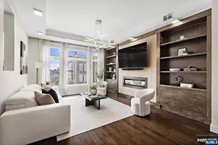 640 Undercliff Ave, Edgewater, NJ 07020 - Photo 3