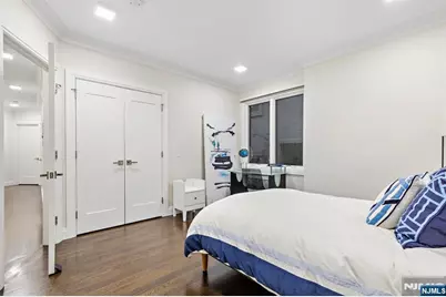 640 Undercliff Avenue, Edgewater, NJ 07020 - Photo 21