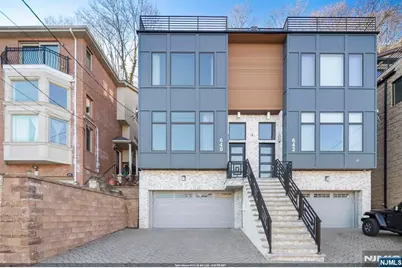 640 Undercliff Avenue, Edgewater, NJ 07020 - Photo 1