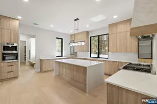 12 Meadow Ct, Norwood, NJ 07648 - Photo 9