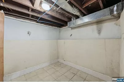 314 W 7th Avenue, Newark, NJ 07107 - Photo 35