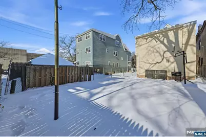 314 W 7th Avenue, Newark, NJ 07107 - Photo 37