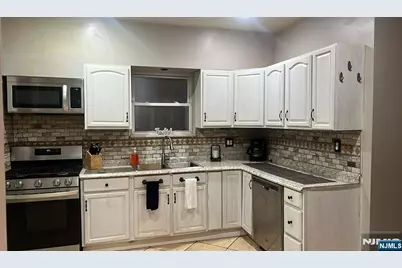 438-440 Park Avenue, Paterson, NJ 07504 - Photo 11