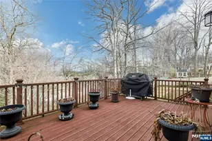 411 Fairway Dr, Leonia, NJ 07605 - Photo 25