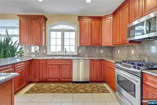 411 Fairway Dr, Leonia, NJ 07605 - Photo 21