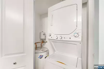 300 Main Street 811 #811, Little Falls Township, NJ 07424 - Photo 13