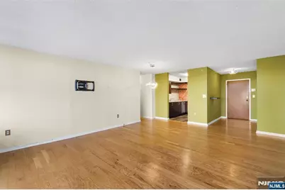 300 Main Street 811 #811, Little Falls Township, NJ 07424 - Photo 7