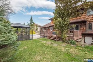 3 Hampton Dr, Fairfield, NJ 07004 - Photo 33