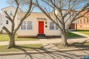 31 Kossuth St, Haledon, NJ 07508 - Photo 1