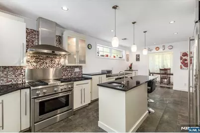 65 Lincoln Avenue, Rutherford, NJ 07070 - Photo 13